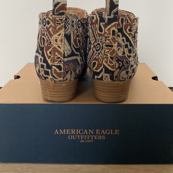 American Eagle Women’s Navy Printed Booties US 9 in Box - Picture 4 of 7